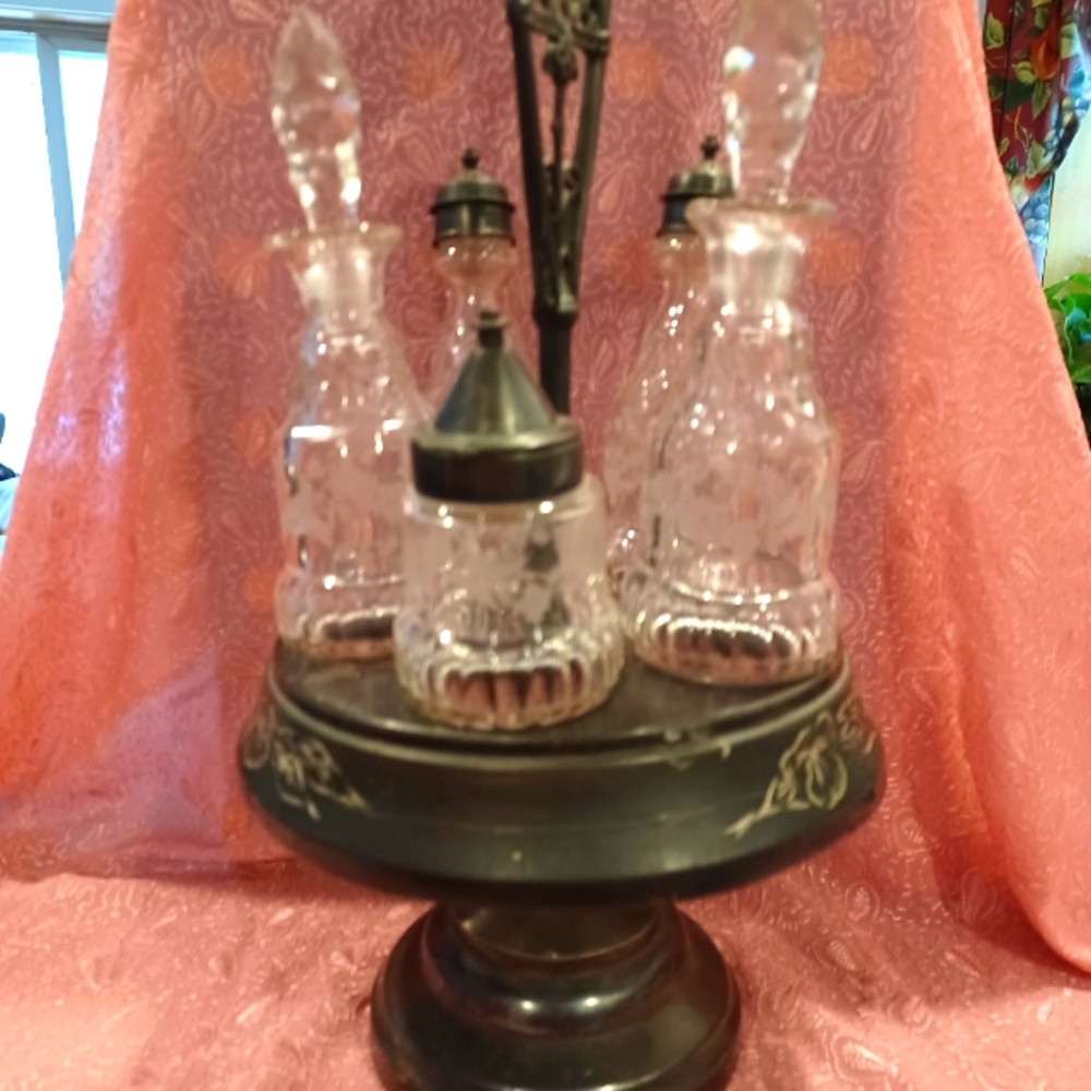 Antique Victoria Silver Plate Etched Glass Cruet Condiments Set